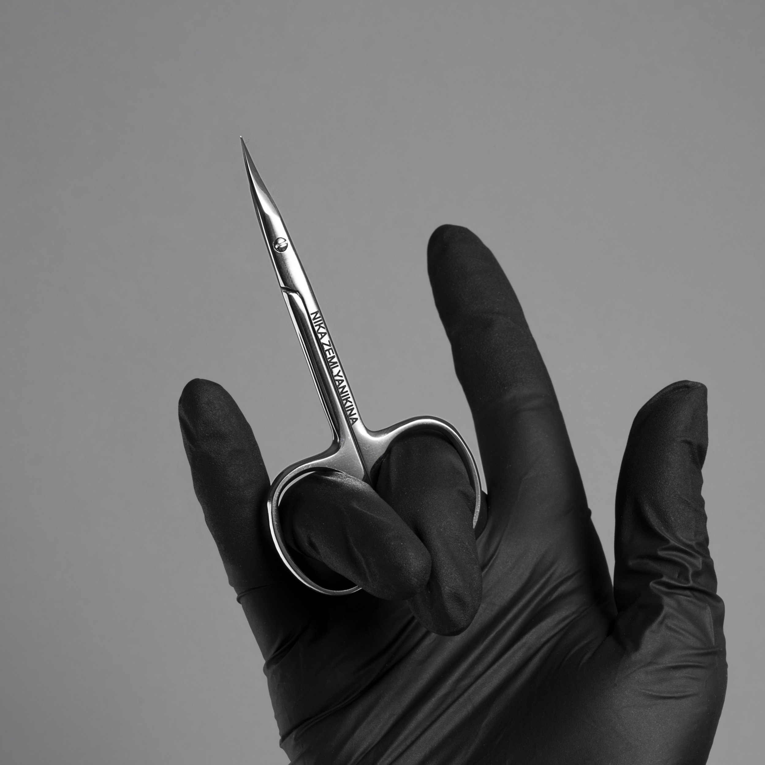 Ножиці манікюрні з короткою ручкою (полотно 14 - 16 мм) Nika Zemlyanikina