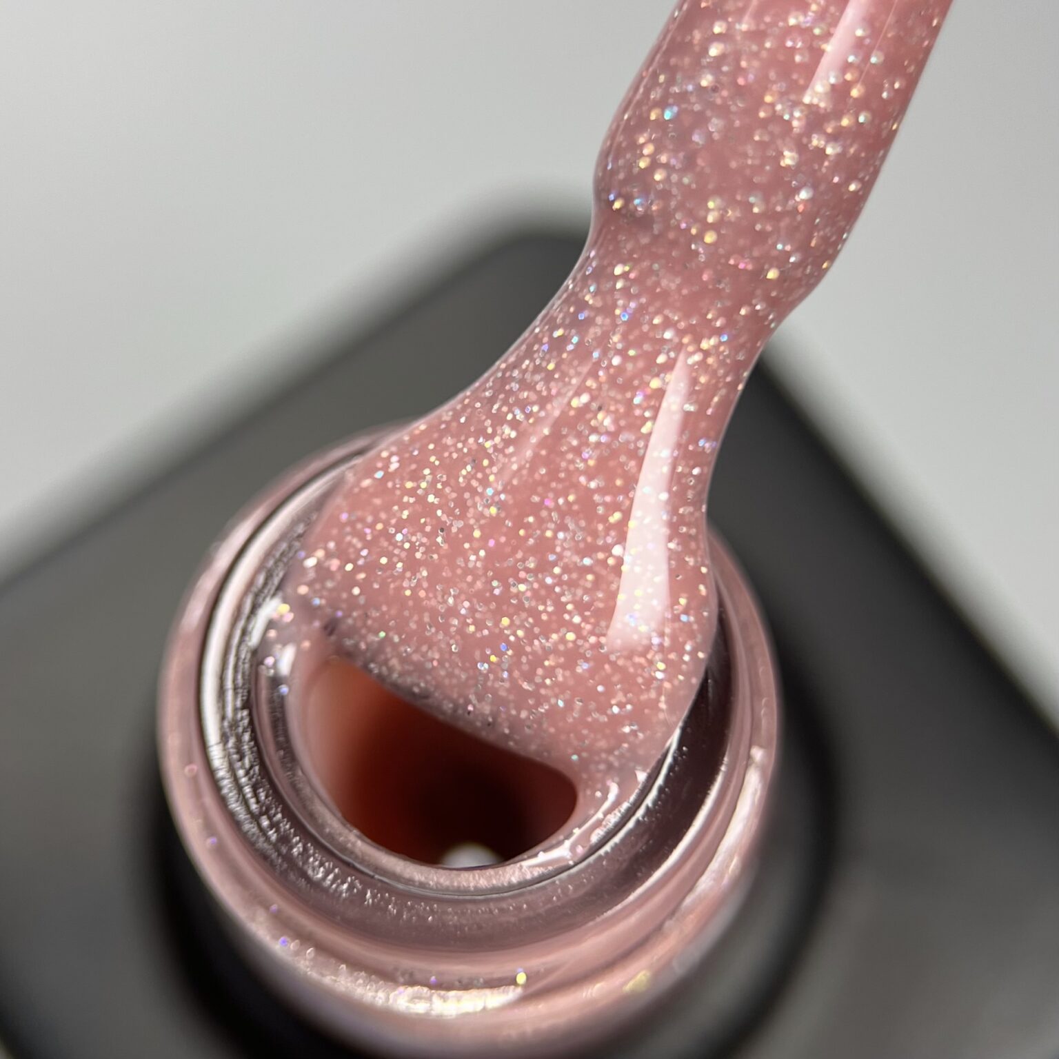 Камуфлююча каучукова база Rubber Base Nika Zemlyanikina Shine Cool, 15мл