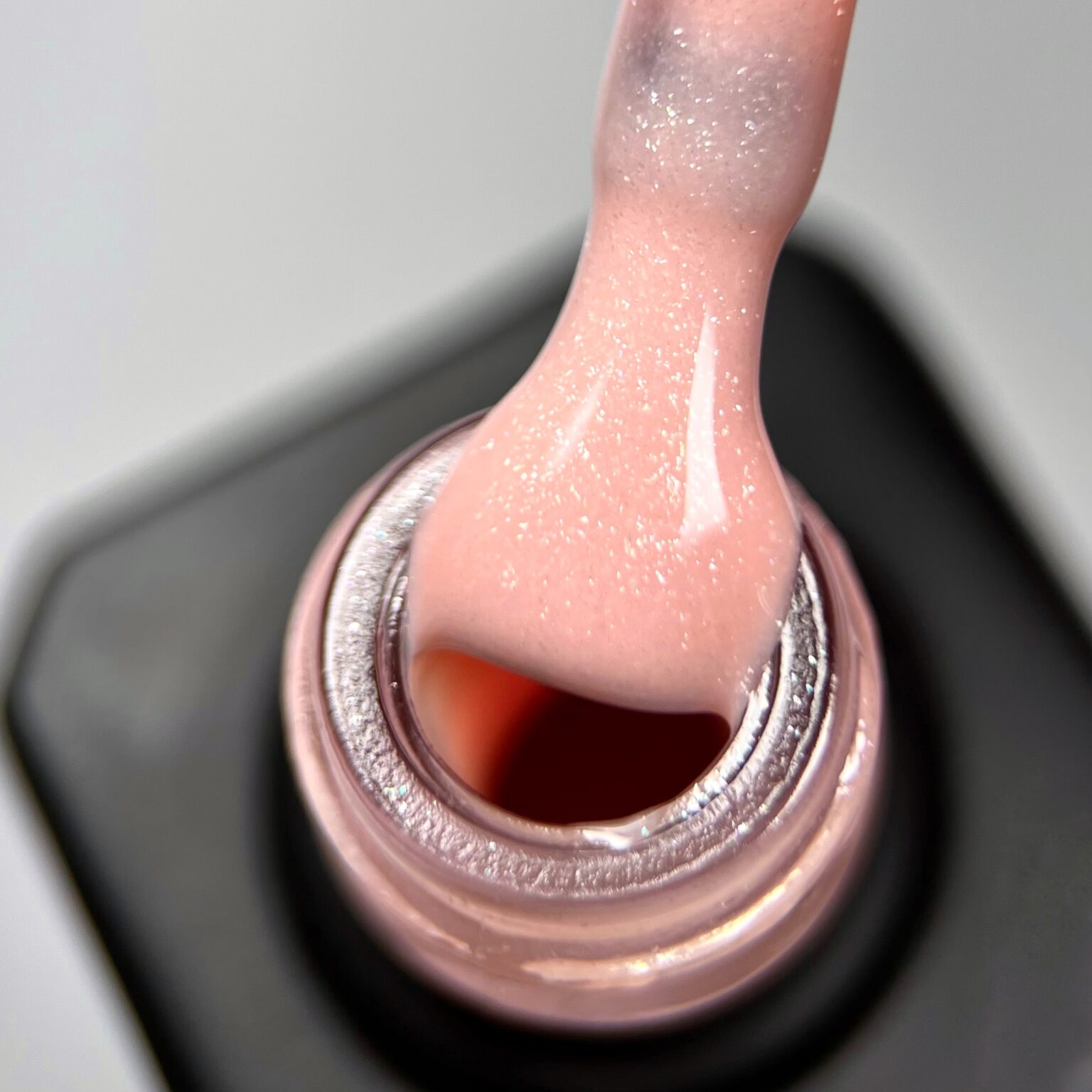 Камуфлююча каучукова база Rubber Base Nika Zemlyanikina Shine Smile, 15мл