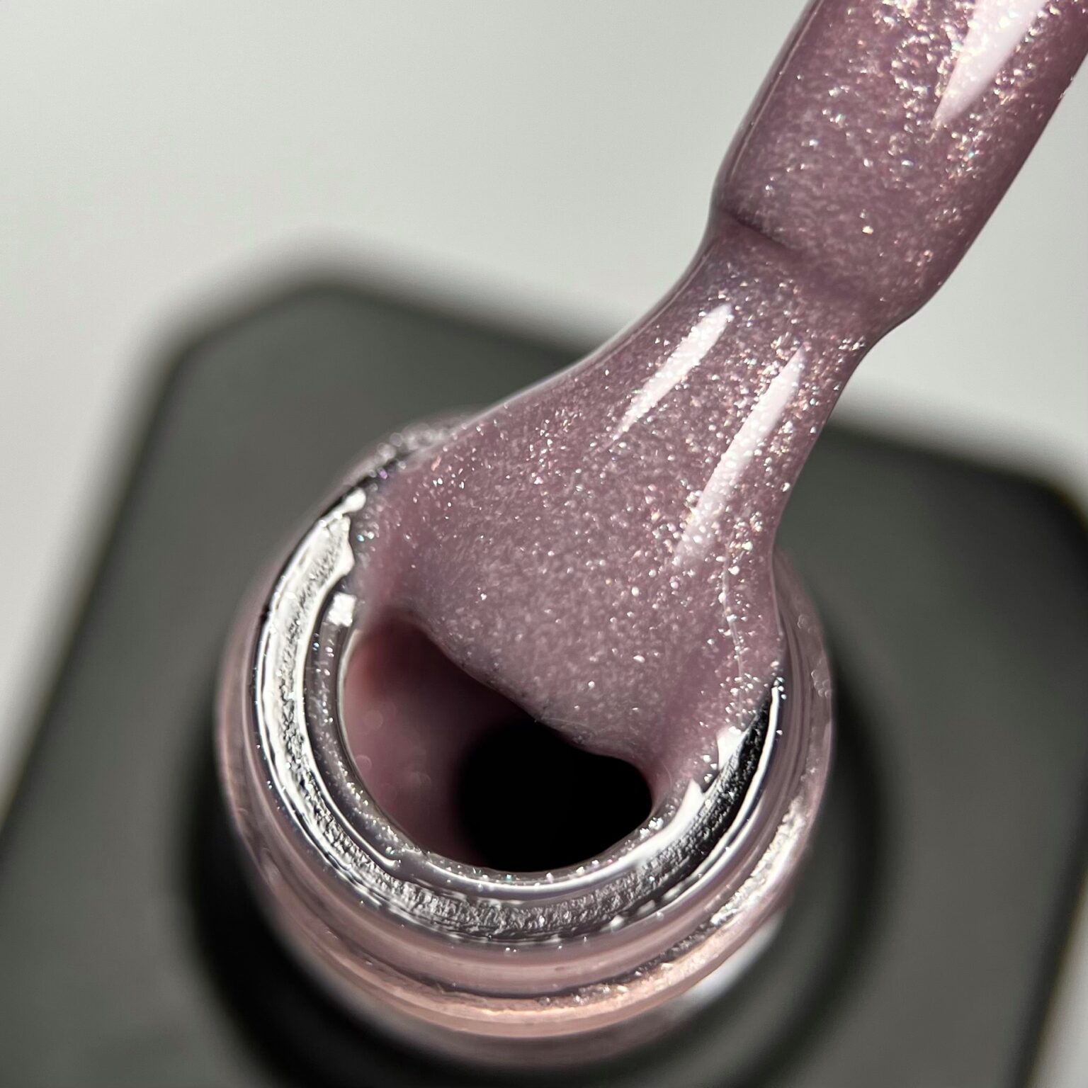 Камуфлююча каучукова база Rubber Base Nika Zemlyanikina Shine Lavender Raff, 15мл