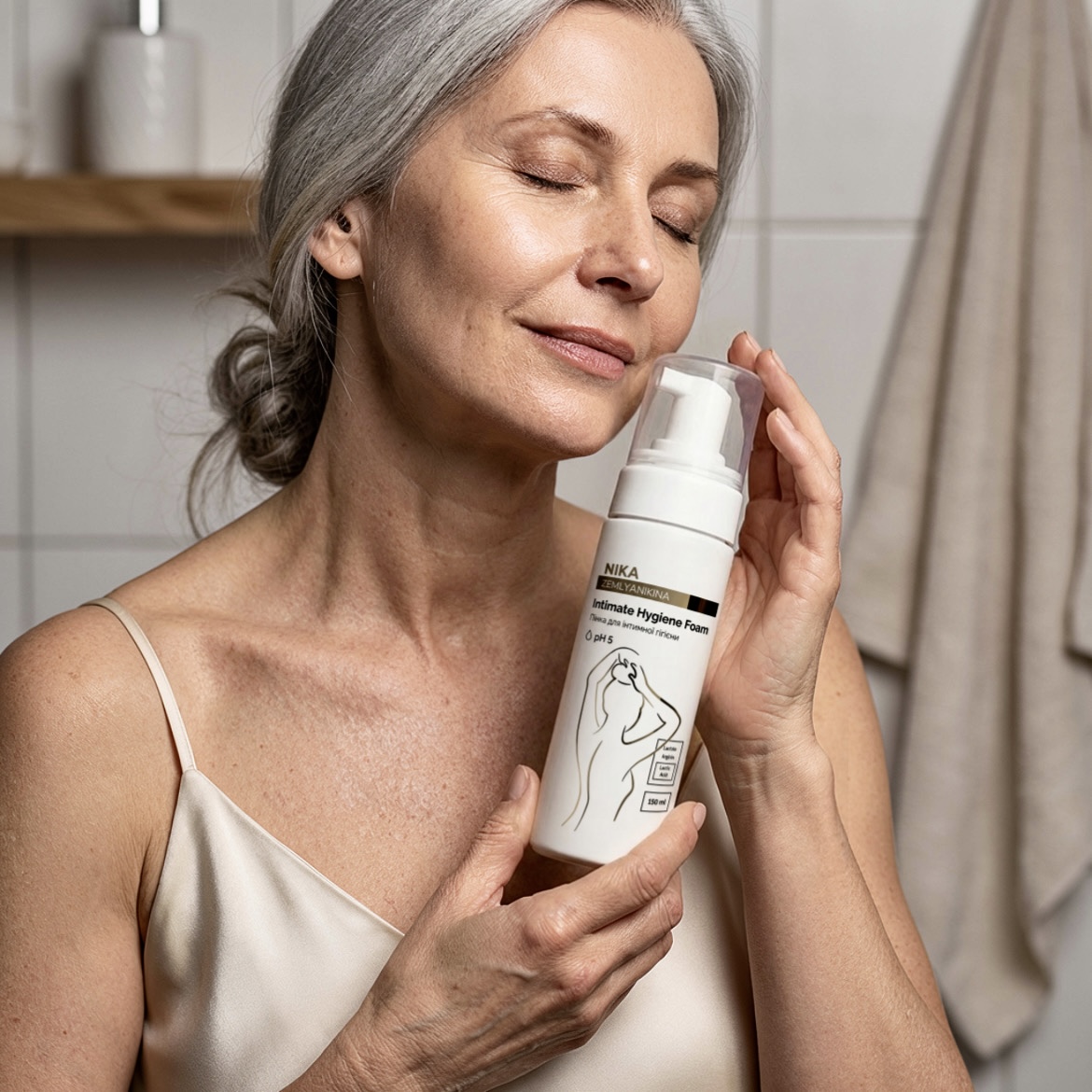 Пінка для інтимної гігієни рН5 (для жінок в менопаузі) Nika Zemlyanikina, 150 мл