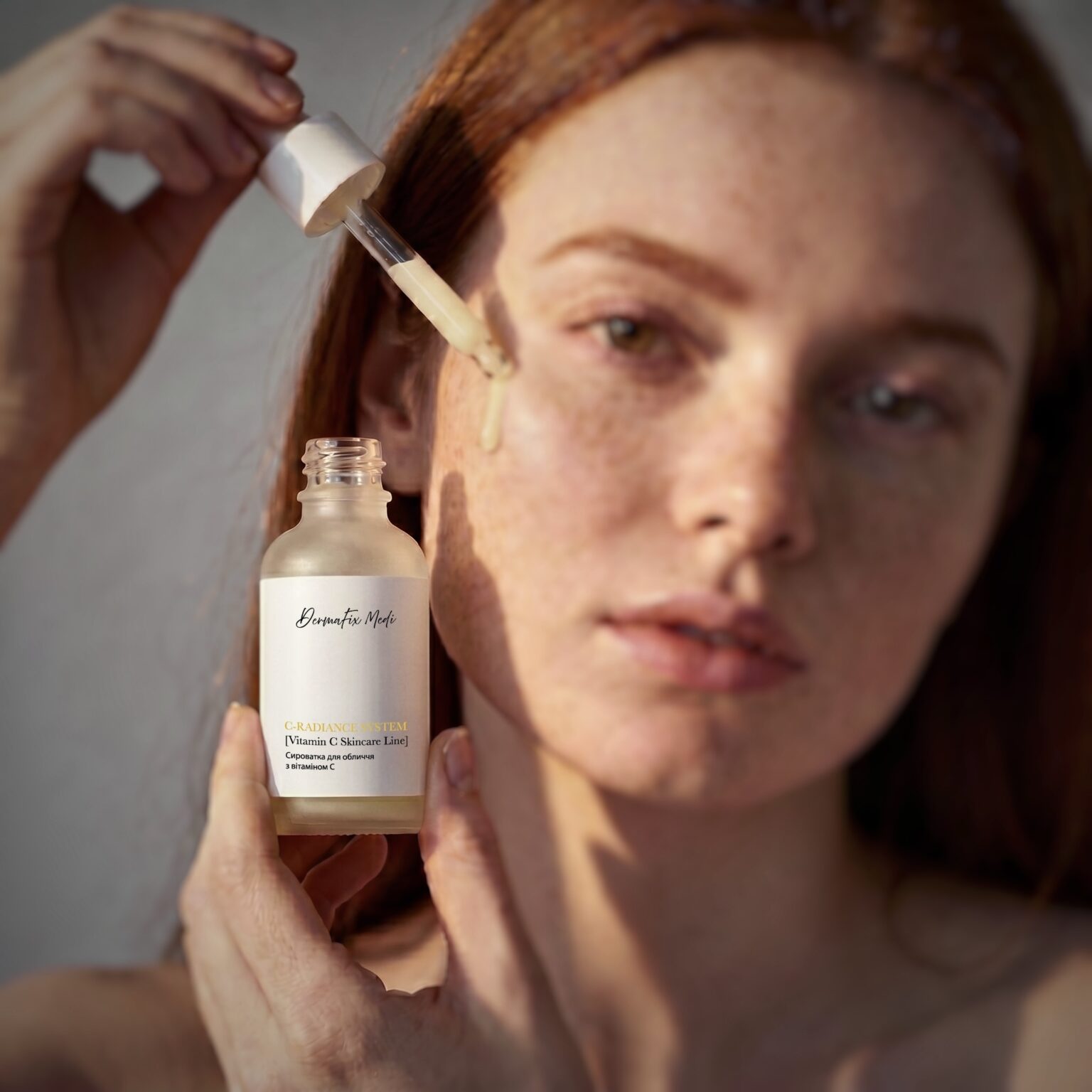 Сироватка для обличчя з вітаміном C DermaFix Medi, 30 мл