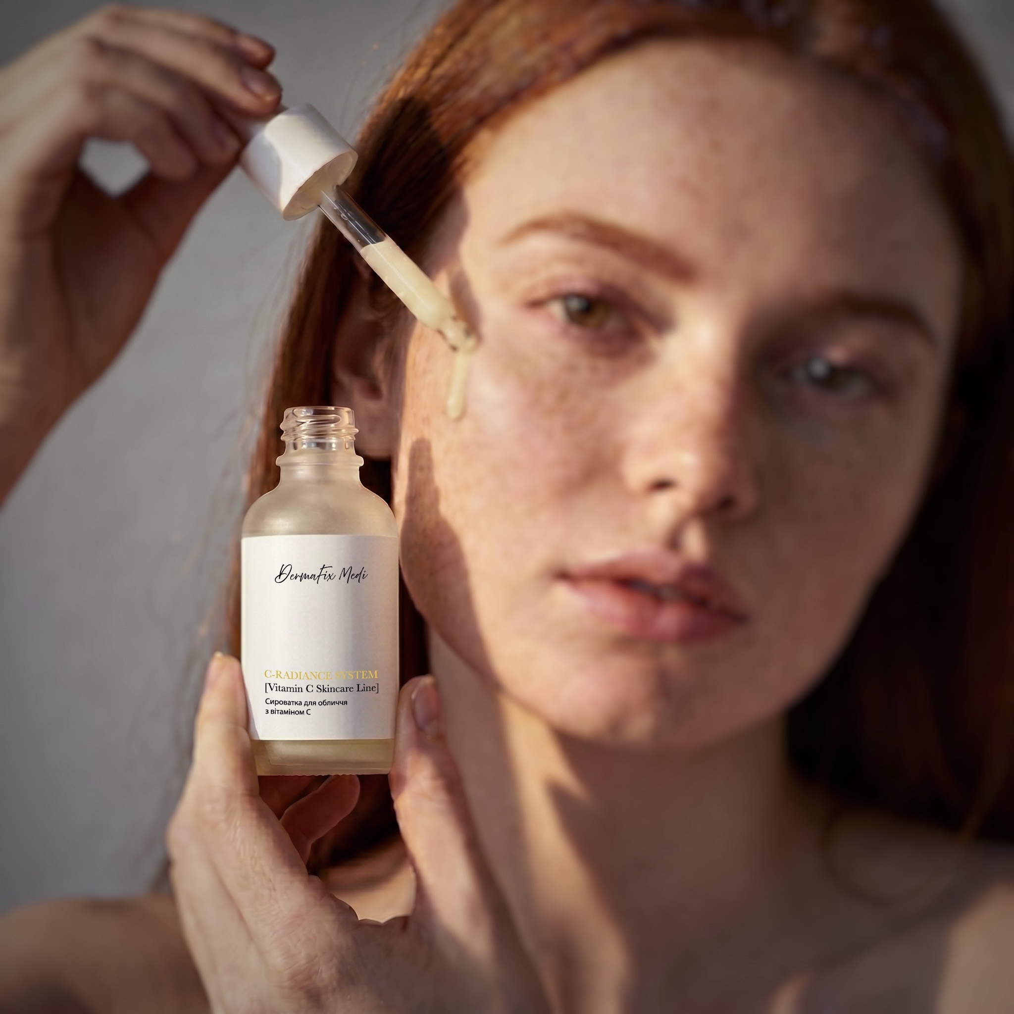 Сироватка для обличчя з вітаміном C DermaFix Medi, 30 мл